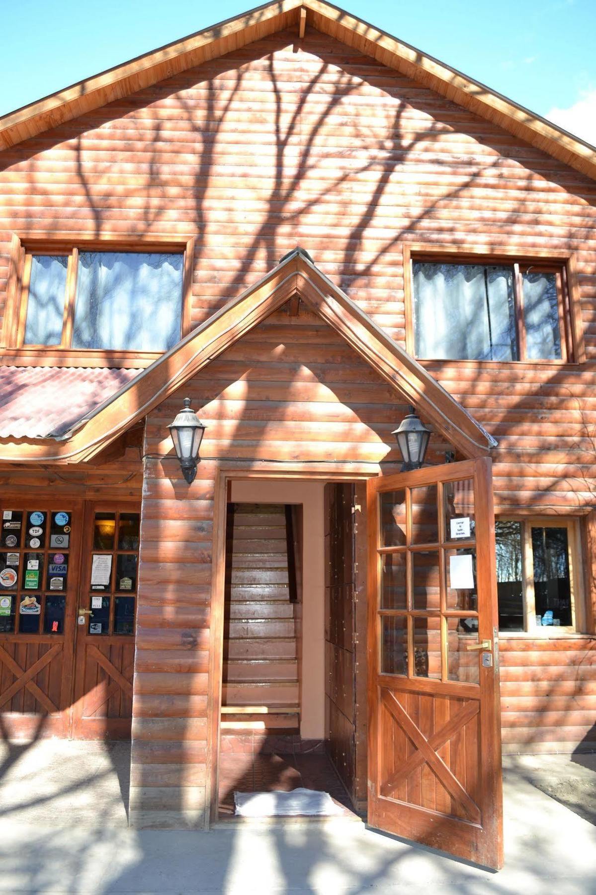 Camping Y Hostal El Ovejero El Calafate Exteriör bild