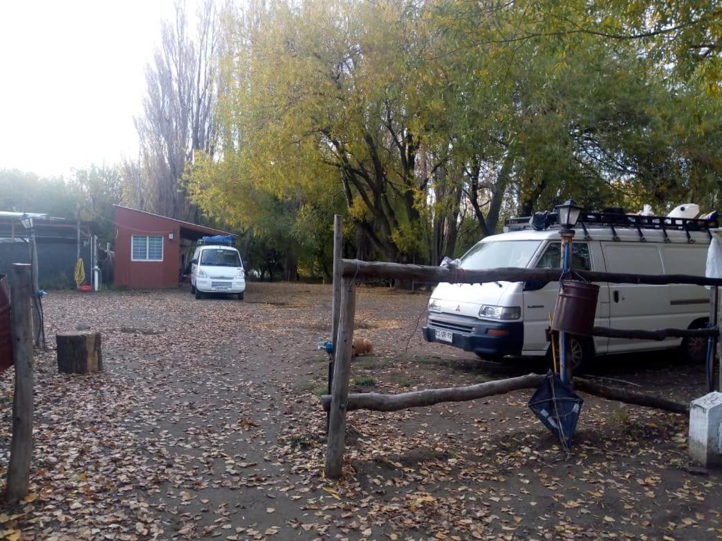 Camping Y Hostal El Ovejero El Calafate Exteriör bild